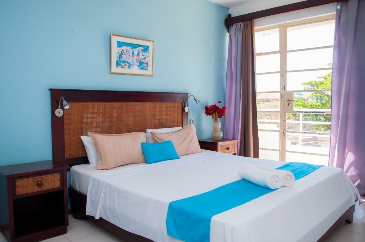 The Bay Resort, Grand Bay Екстер'єр фото